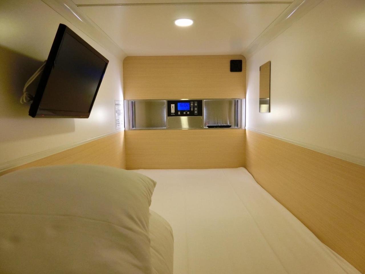 Capsule Hotel Valie Ebisucho Ōsaka Exterior foto