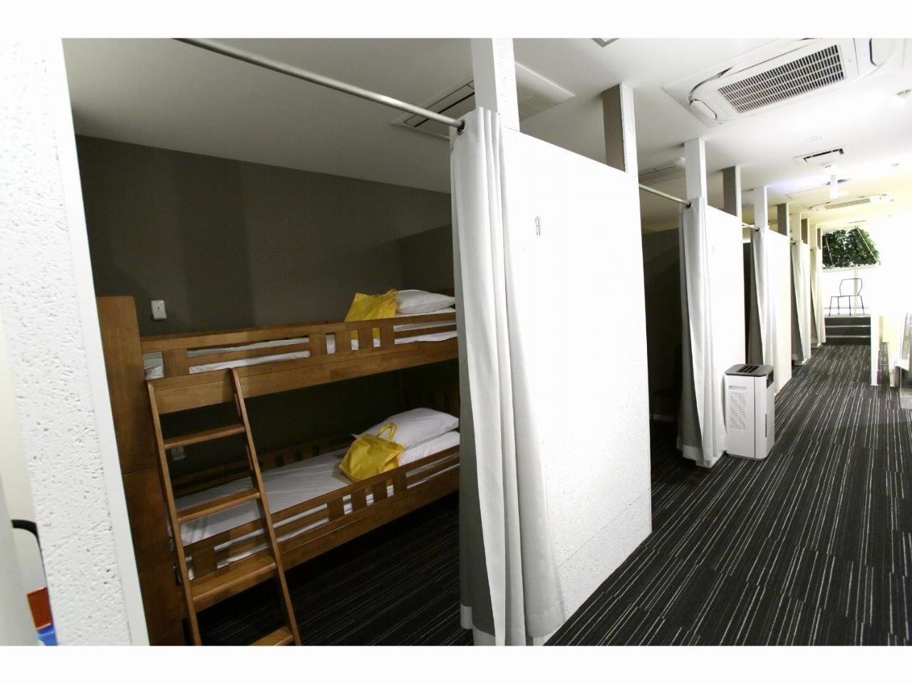 Capsule Hotel Valie Ebisucho Ōsaka Exterior foto